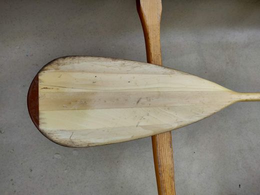 Б/у дерев'яне весло для каное - Carlisle Beavertail paddle 145 см