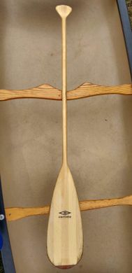 Б/у деревянное весло для каноэ - Carlisle Beavertail paddle 145 см